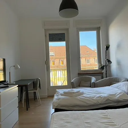 6 Einzelbetten - 4 - Eigener Parkplatz - Balkon Lägenhet *