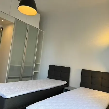 Διαμέρισμα 6 Einzelbetten - 4 - Eigener Parkplatz - Balkon Πφορτζχάιμ