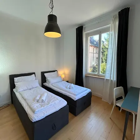 6 Einzelbetten - 4 - Eigener Parkplatz - Balkon Διαμέρισμα