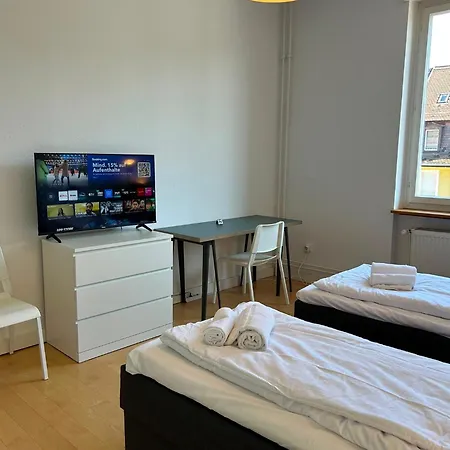 6 Einzelbetten - 4 - Eigener Parkplatz - Balkon Διαμέρισμα