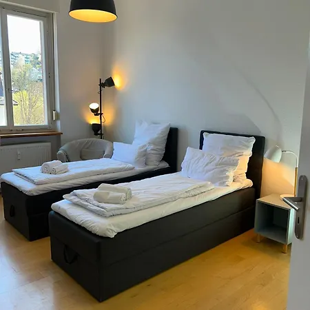 6 Einzelbetten - 4 - Eigener Parkplatz - Balkon * Πφορτζχάιμ